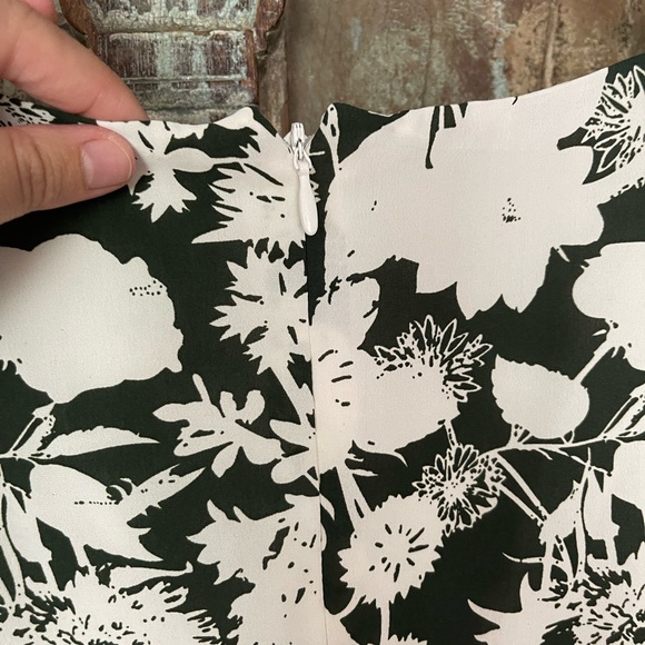 Sam Edelman Puffle Sleeve Midi Column Dress In Green/White - Picture 6 of 7